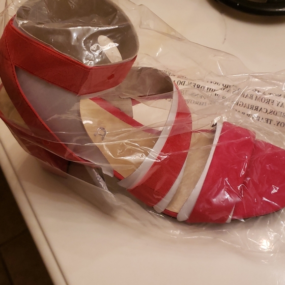 Shoes - Picture 2 of 5